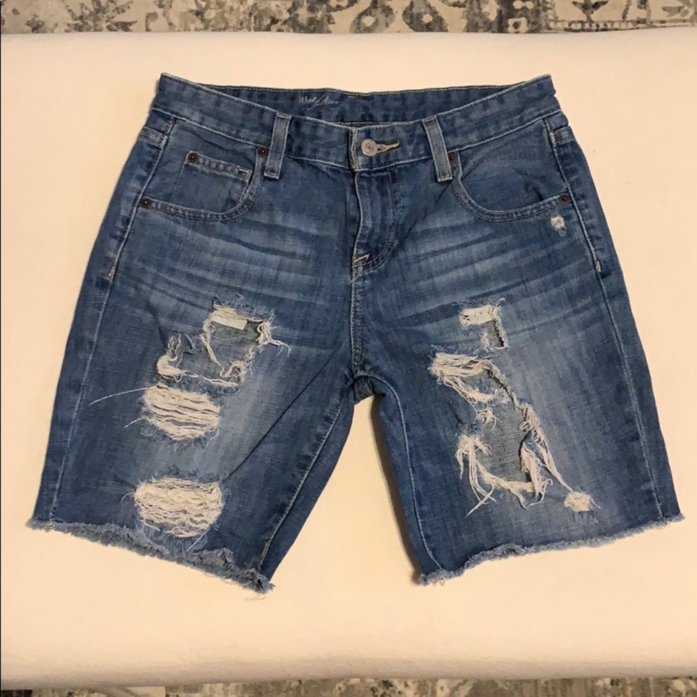 Super cute jean shorts